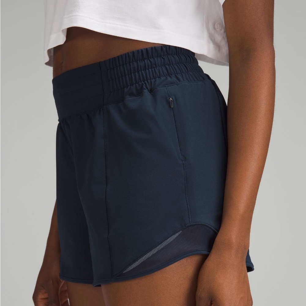 Lululemon Hotty Hot High-Rise Lined Short 4"